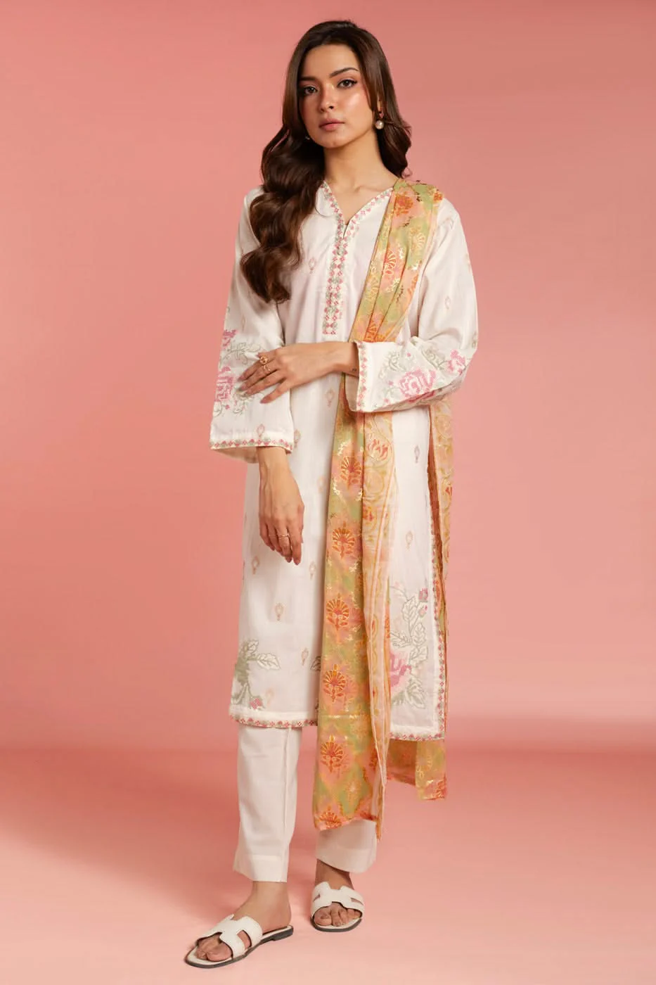 Alkaram Studio GFSU6027-Off White Husn-E-Eid 2025