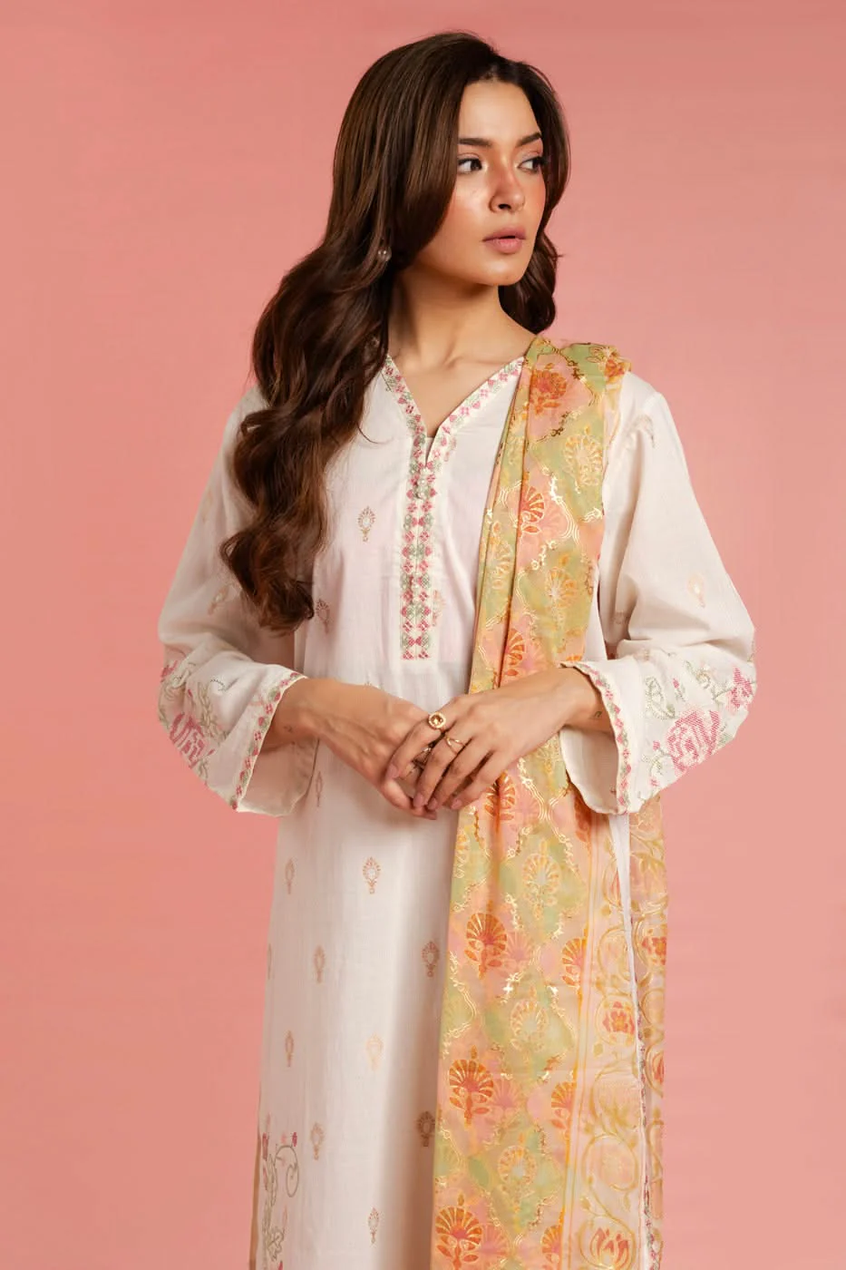 Alkaram Studio GFSU6027-Off White Husn-E-Eid 2025 - Image 2