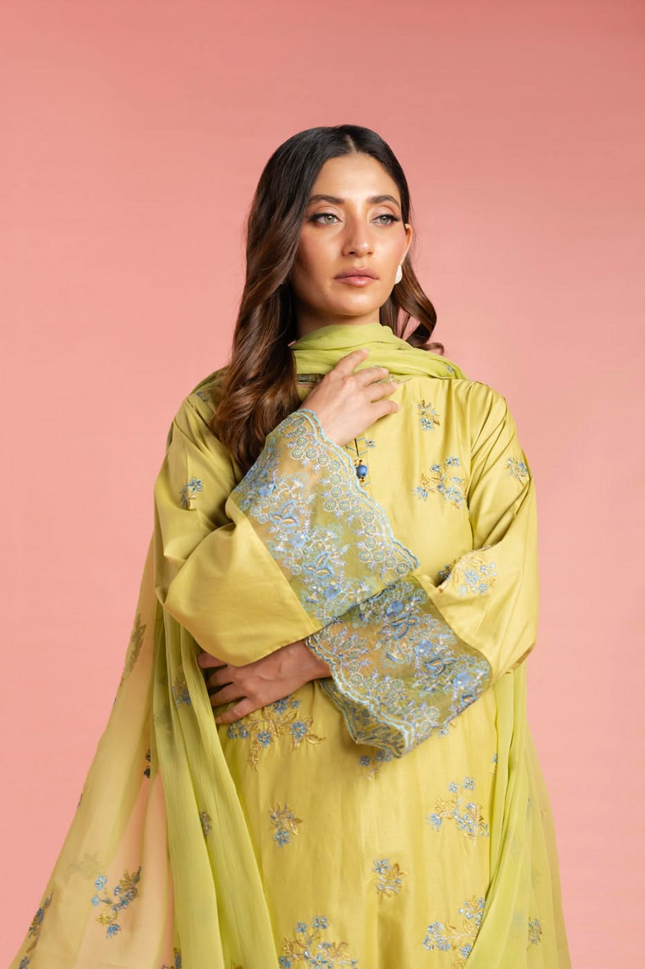 Alkaram Studio GFSU6107-Lilac Husn-E-Eid 2025 - Image 2