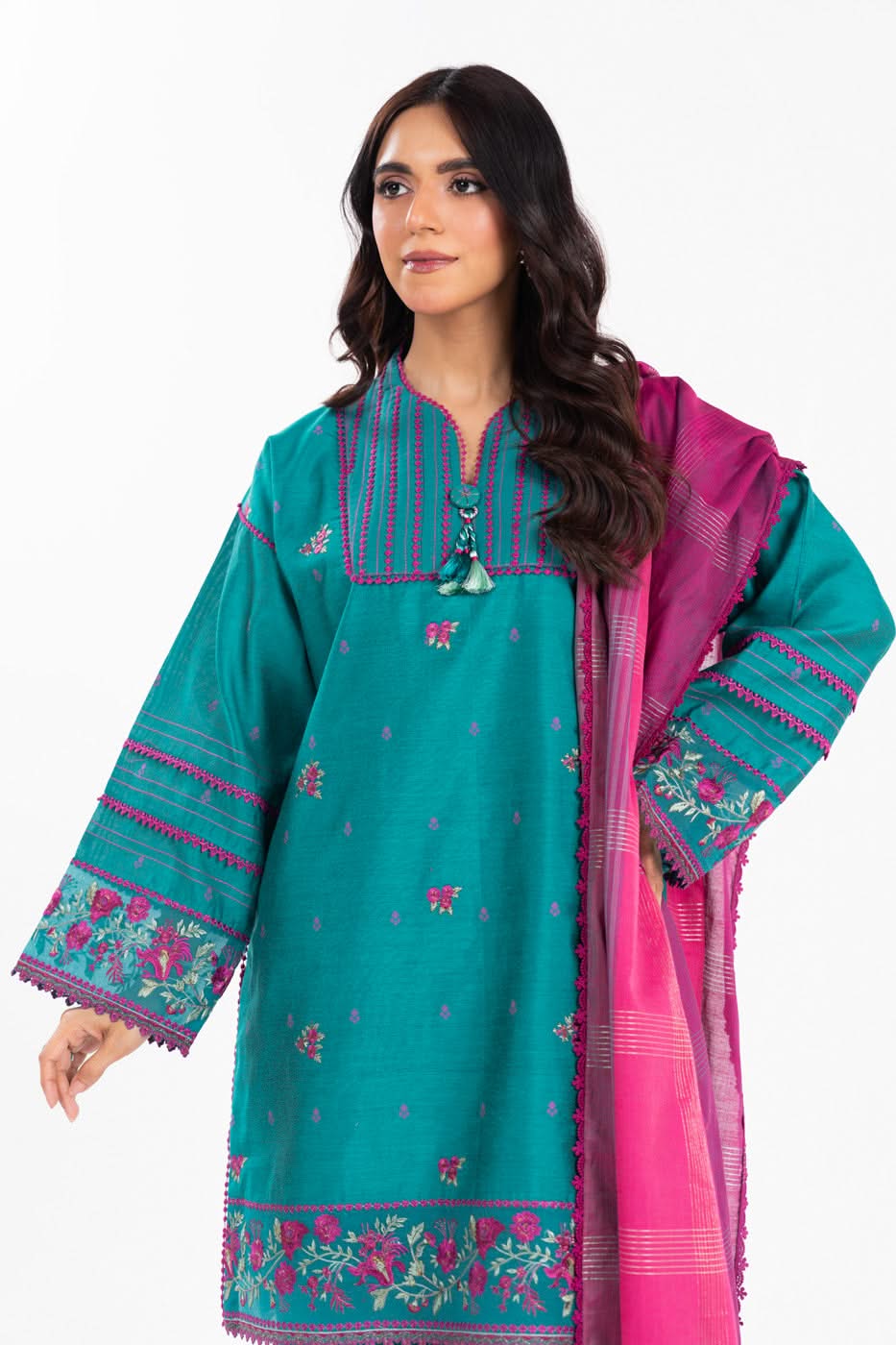 Alkaram Studio LL-17-25-1-Turquoise Luxury Lawn Summer 2025 - Image 2