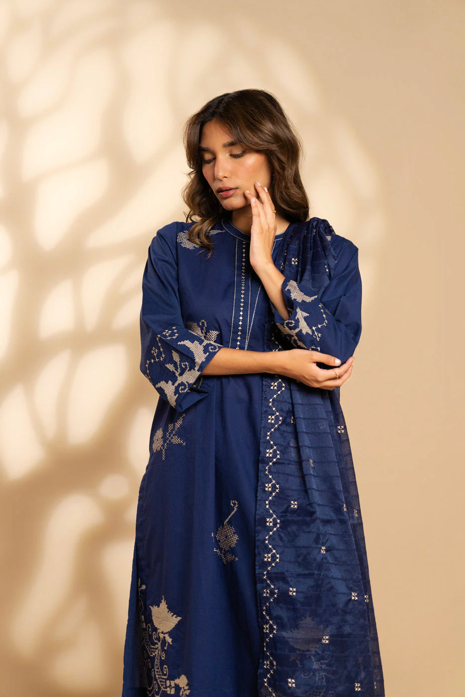 Alkaram WSDE3P25-4-262-Dark-Blue Hello Winter Woman 2026 - Image 2