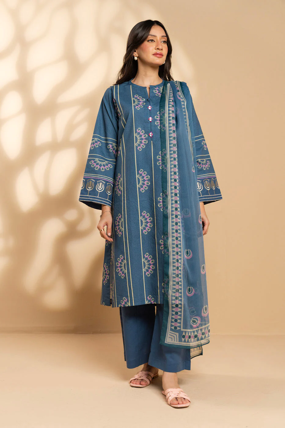 Alkaram WSPE3P25-6-381-Blue Hello Winter Woman 2026