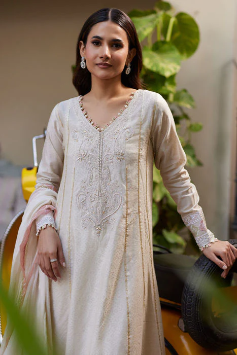 Ansab Jahangir Alessia Eid Luxe Pret 2025 - Image 2