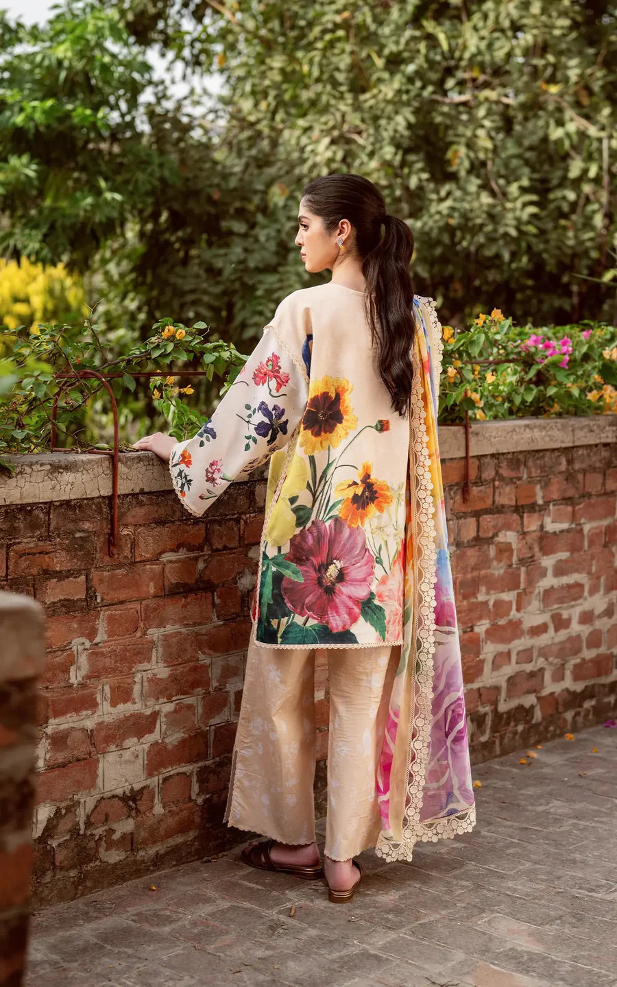 Asifa N Nabeel Bloomlight-(YKL25-13) Yakin Summer Lawn 2025 - Image 2