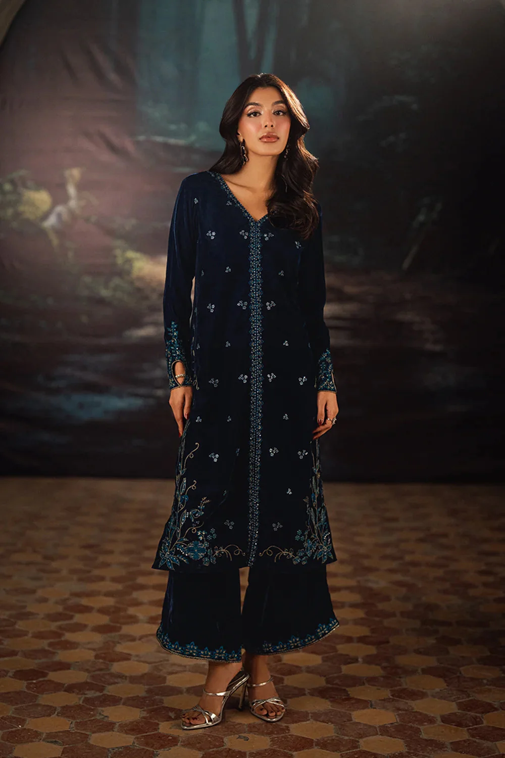 Azure Sparklyn - 4 Exclusive Luxury Velvet Collection 2025
