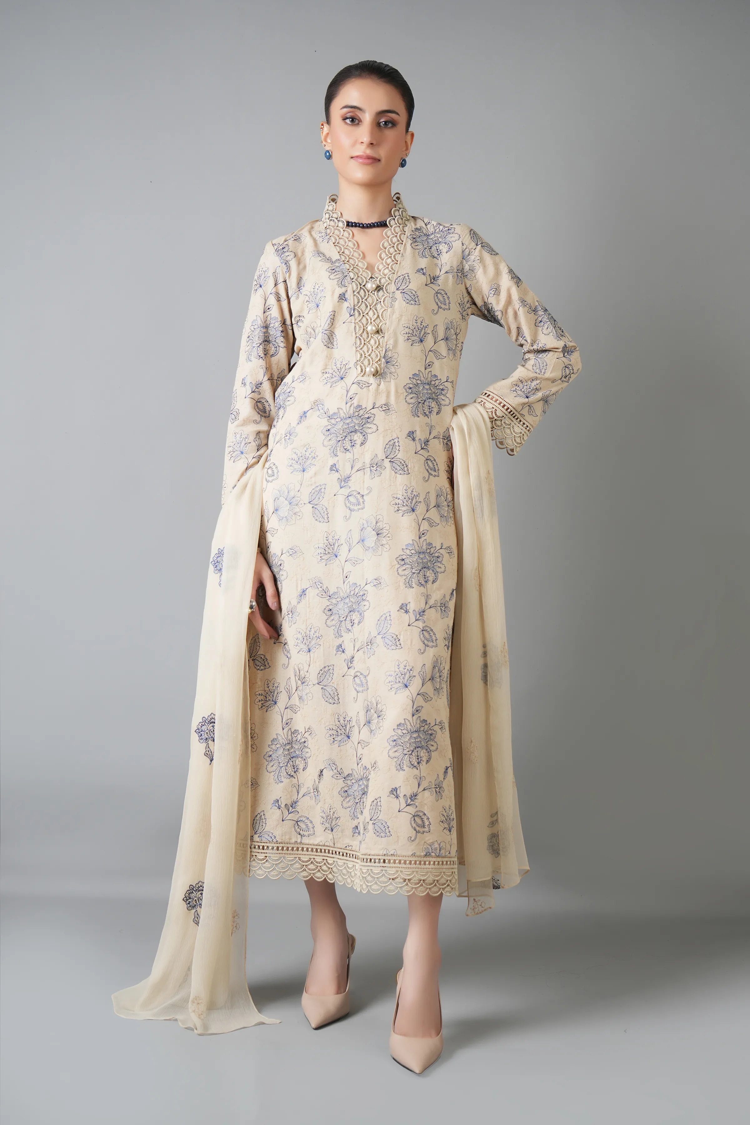 Bareeze Petal Carft-Beige Winter Casual Collection 2025