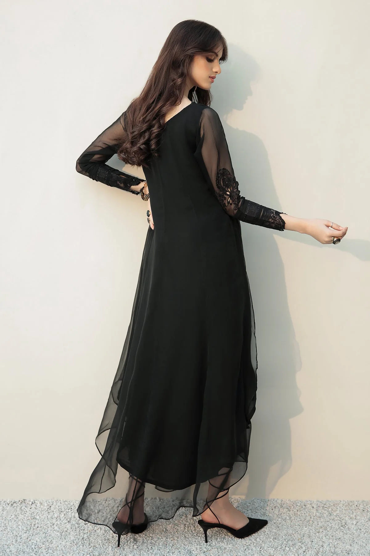 Baroque Embroidered Chiffon PR-558 Formal Pret 2024 - Image 2