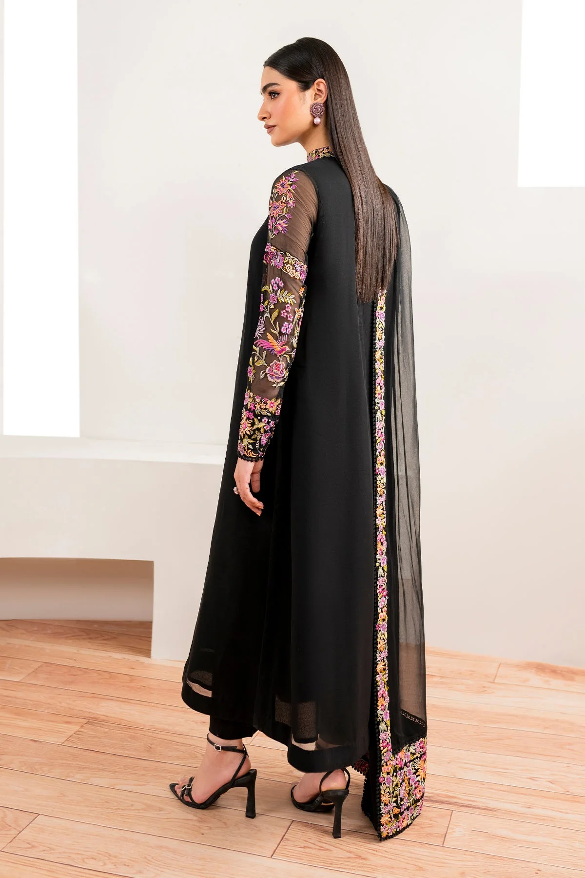 Baroque Embroidered Chiffon PR-979 Formal Pret 2024 - Image 2