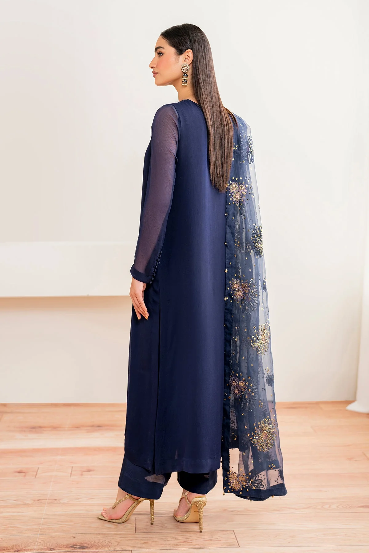 Baroque Embroidered Chiffon PR-983 Formal Pret 2024 - Image 2