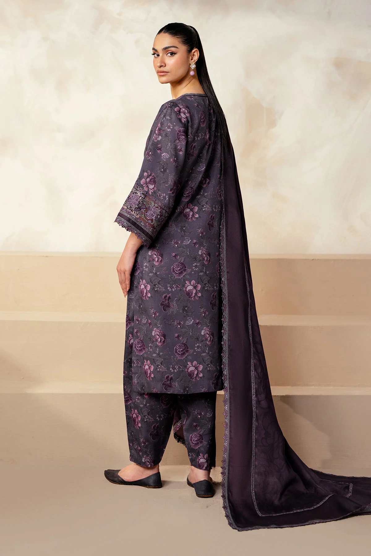 Baroque Embroidered Khaddar SF-4026 Winter Collection 2024 - Image 2
