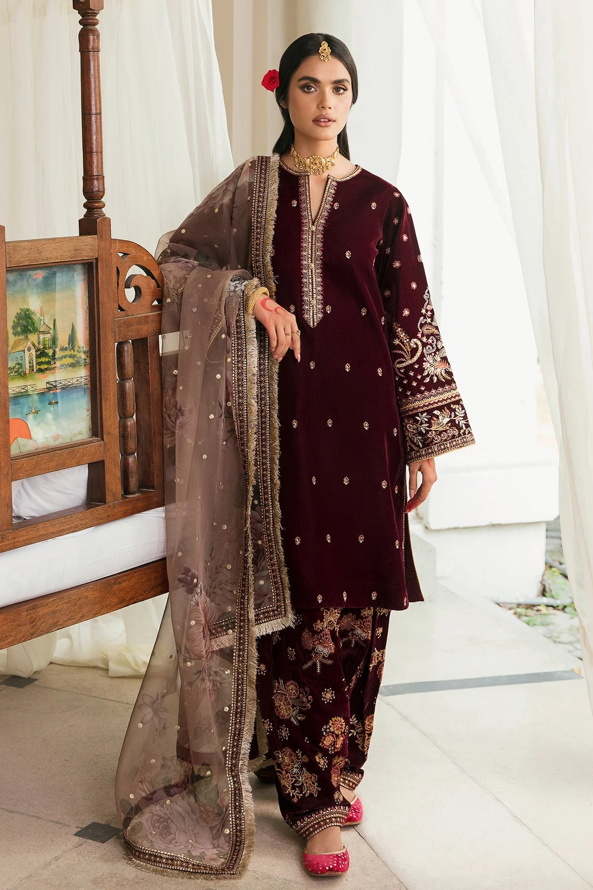 Baroque SF-250 Embroidered Velvet Prets 2024