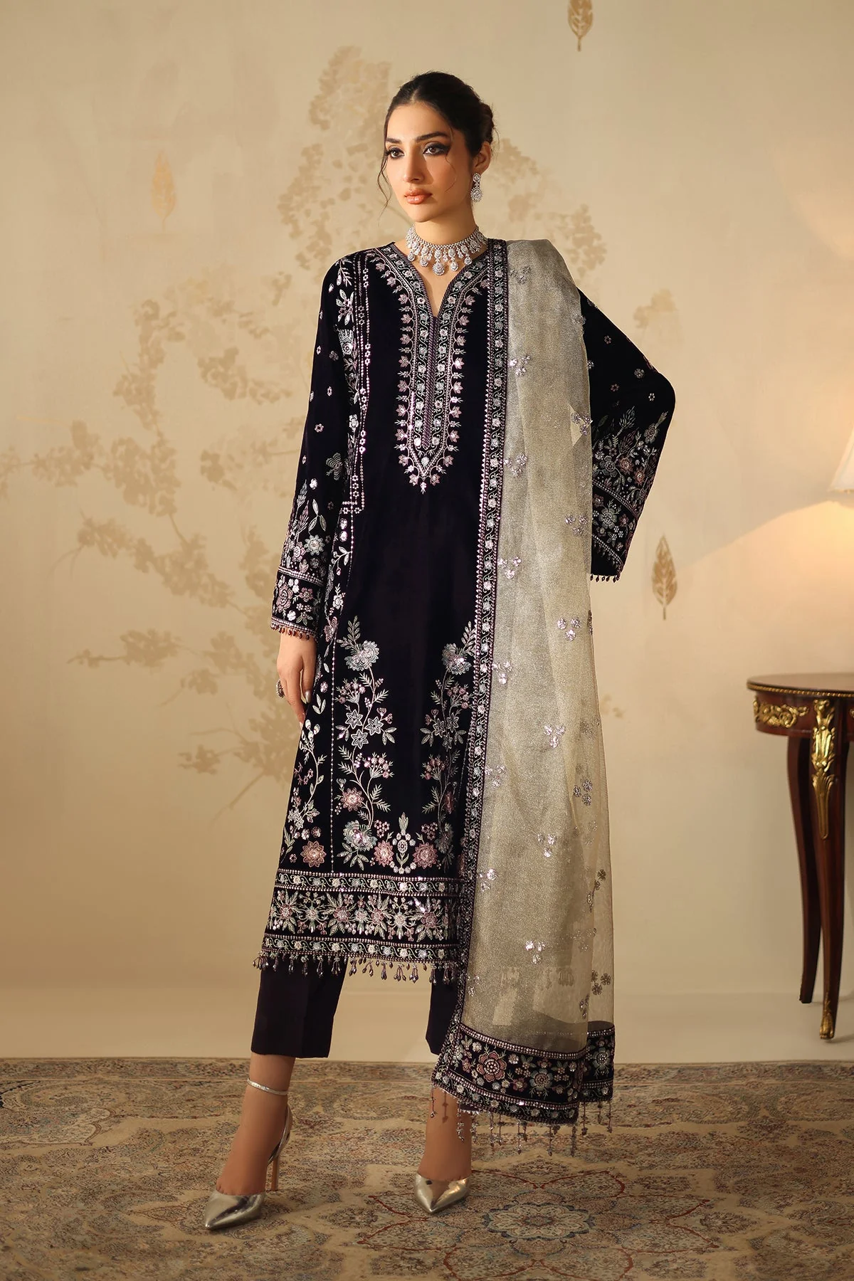 Baroque UF-4321 Embroidered Velvet Collection 2025