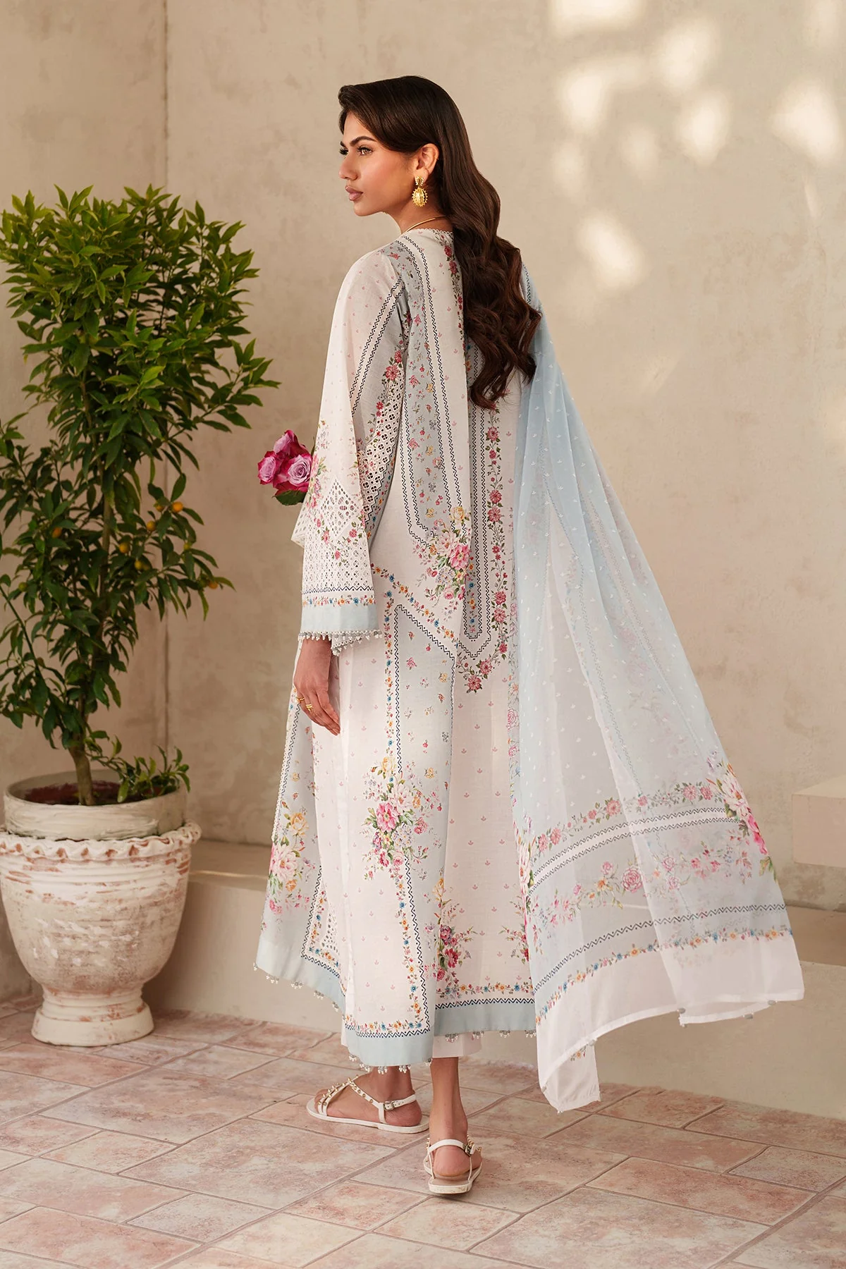 Baroque UF-4402 Summer Lawn Collection 2026 - Image 2