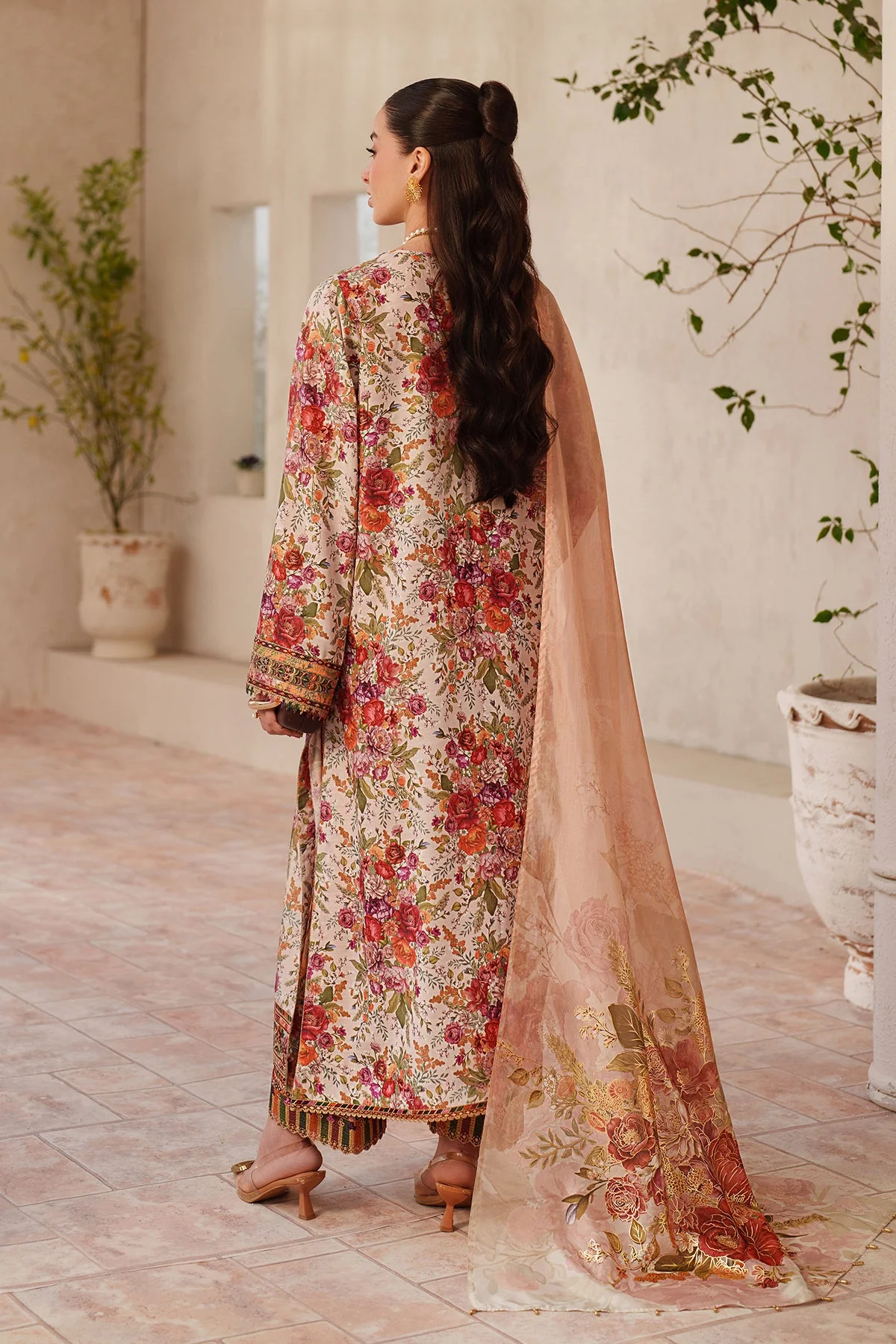 Baroque UF-4407 Summer Lawn Collection 2026 - Image 2