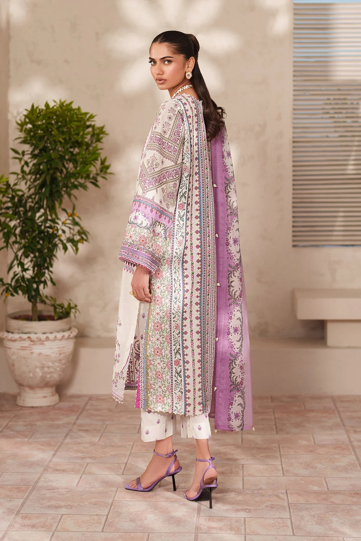 Baroque UF-4411 Summer Lawn Collection 2026 - Image 2