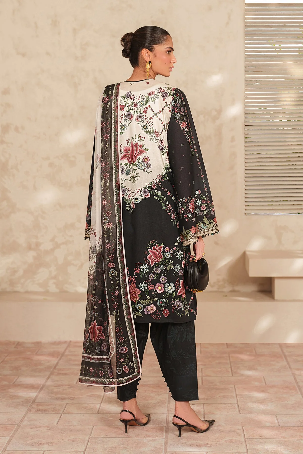 Baroque UF-4415 Summer Lawn Collection 2026 - Image 2