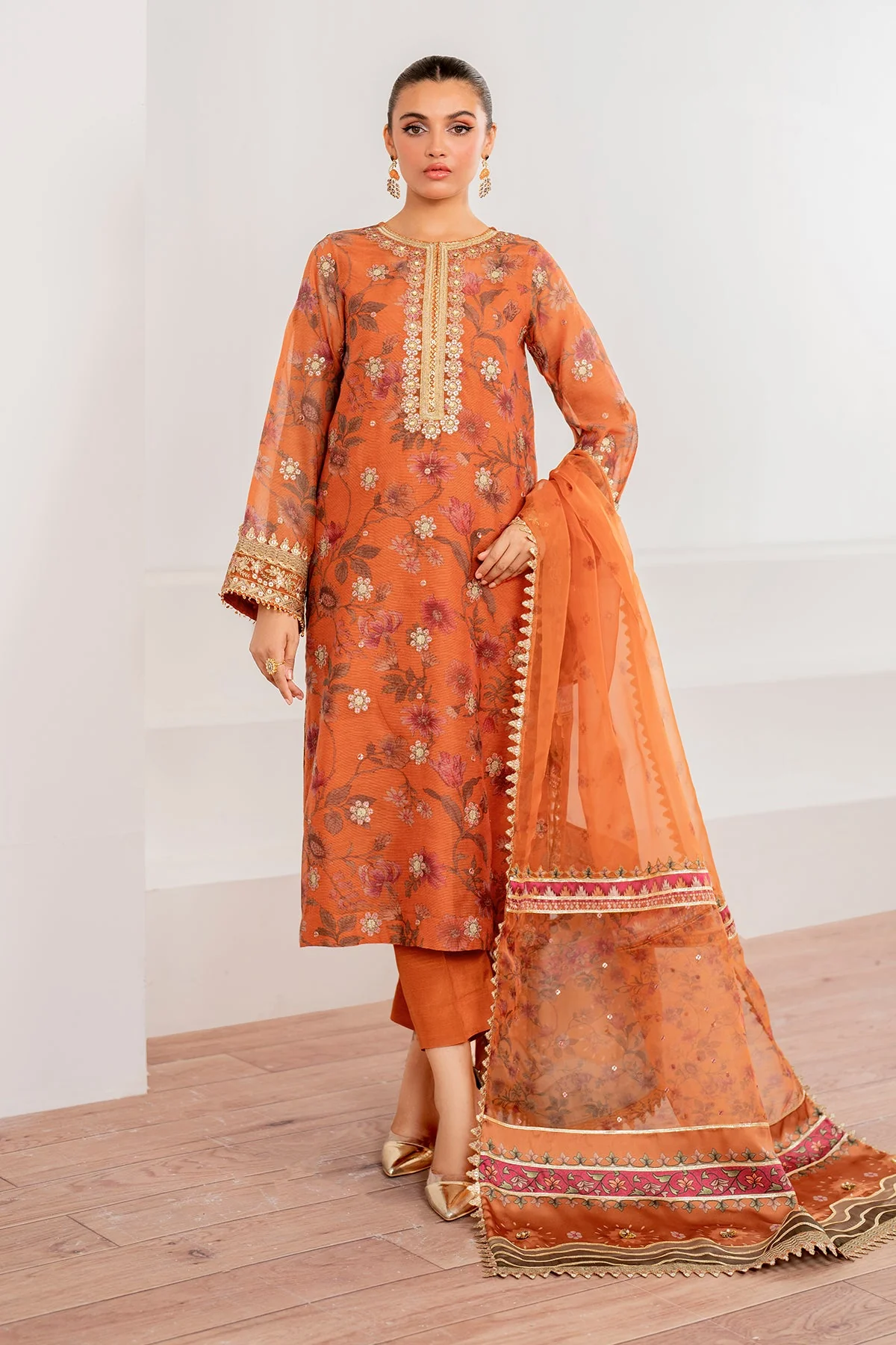 Baroque UF-701 Embroidered Formals 2025 - Image 2