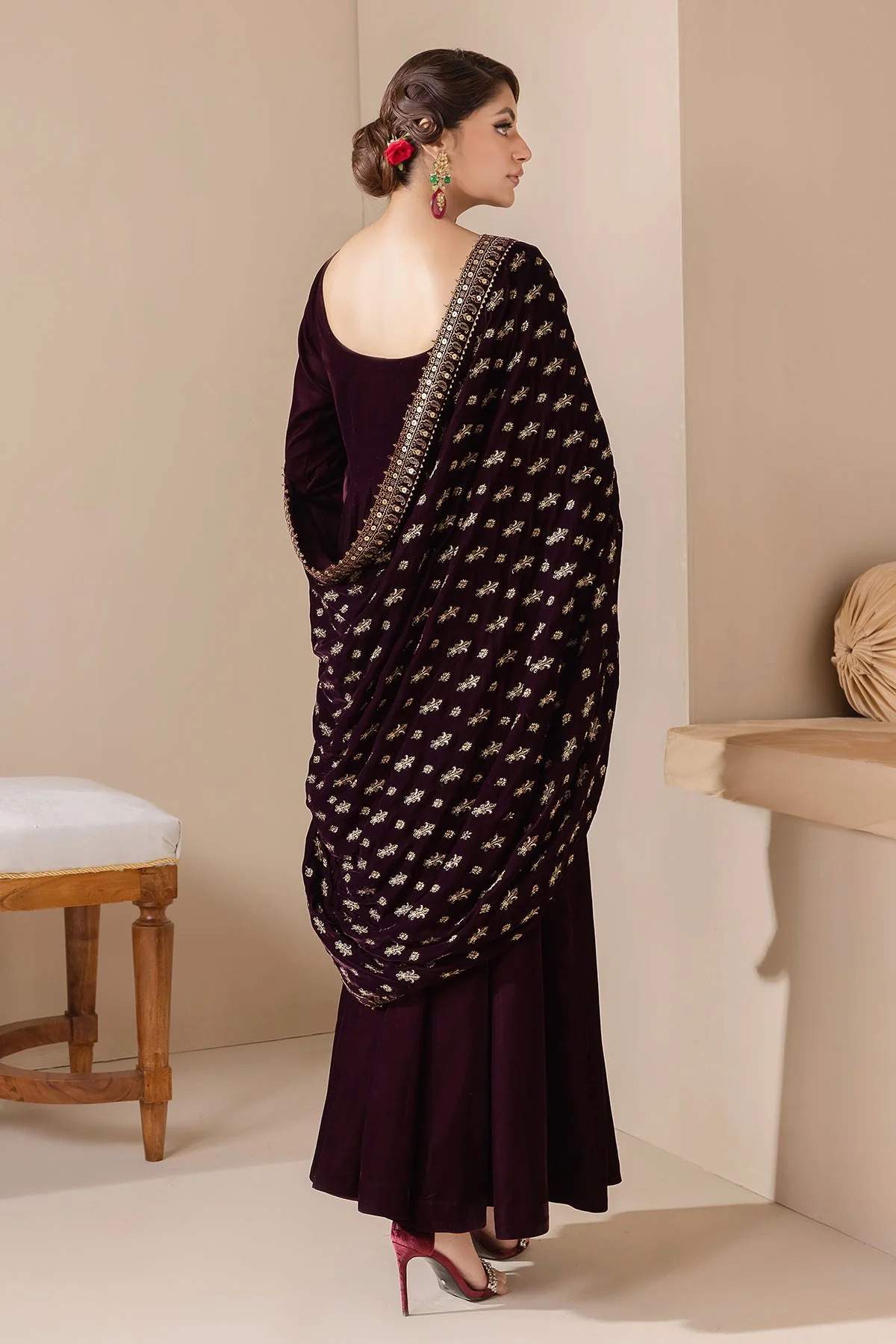 Baroque  VS-42 Velvet Shawl 2025 - Image 2