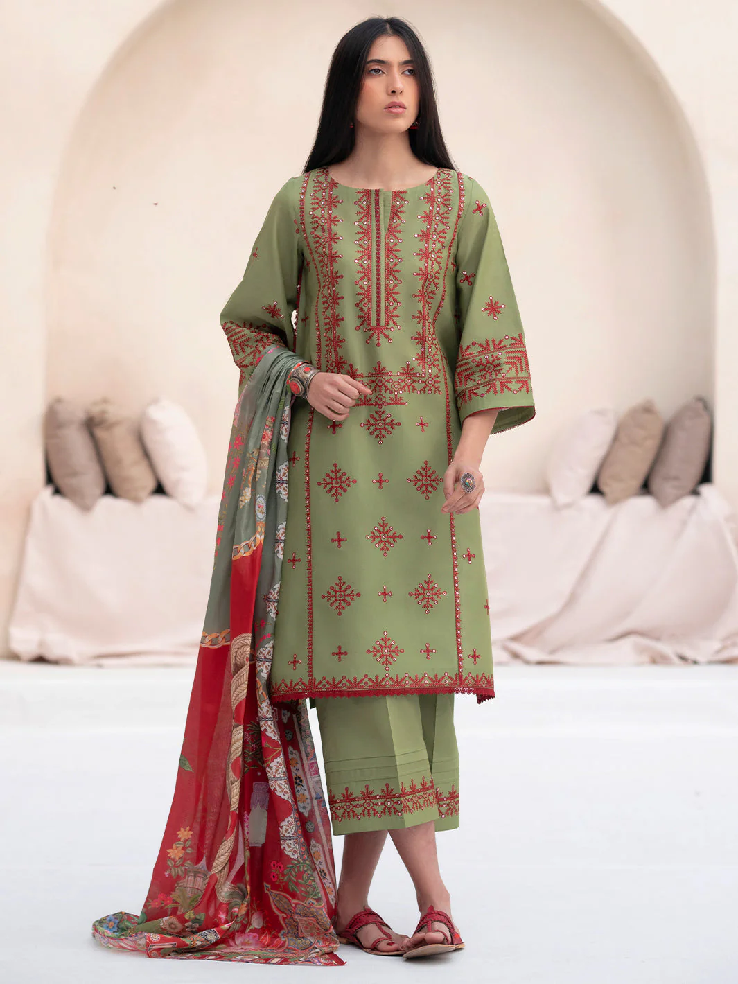 Binilyas 83 - A Aaina Summer Edit 2025