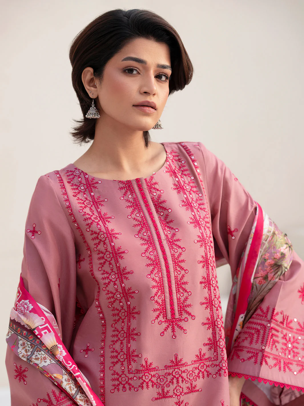 Binilyas 83 - B Aaina Summer Edit 2025 - Image 2