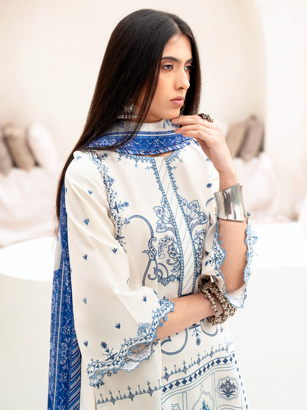 Binilyas 85 - B Aaina Summer Edit 2025 - Image 2