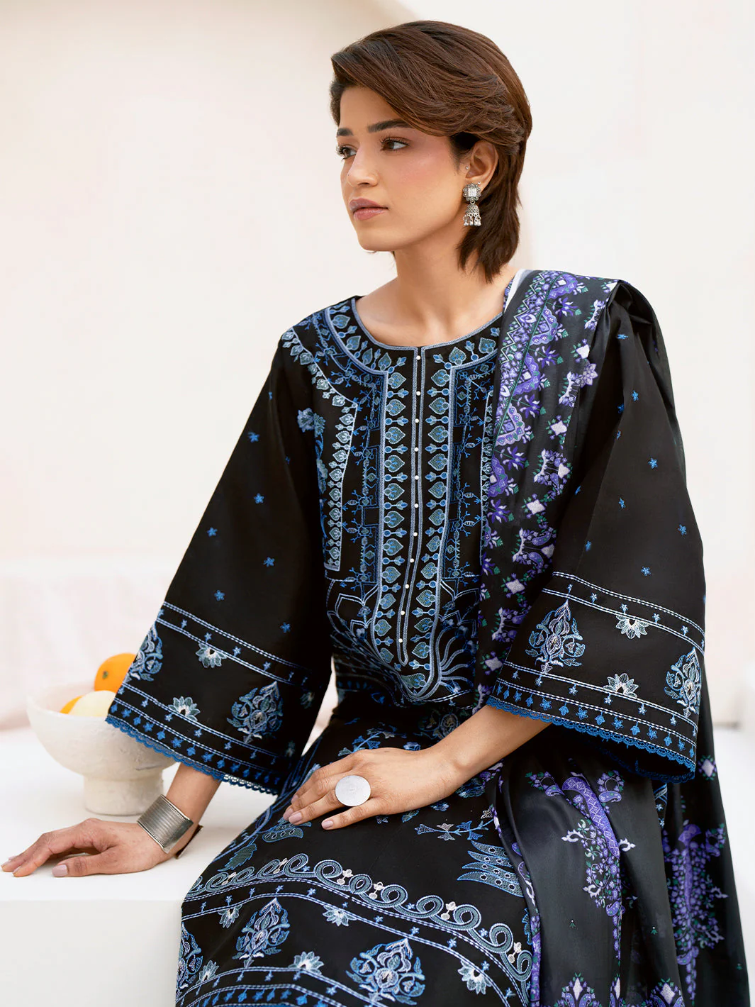 Binilyas 87 - A Aaina Summer Edit 2025 - Image 2