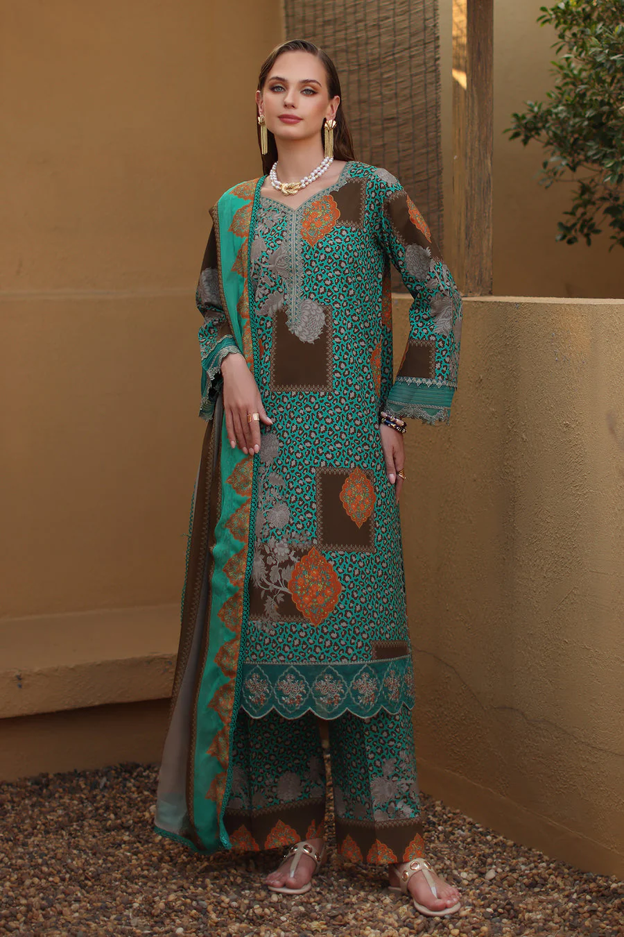 Charizma CC6-009 Online Shopping