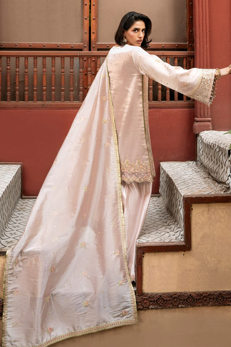 Charizma Chaand Mina Kashif Noor Jahan 2025 - Image 2