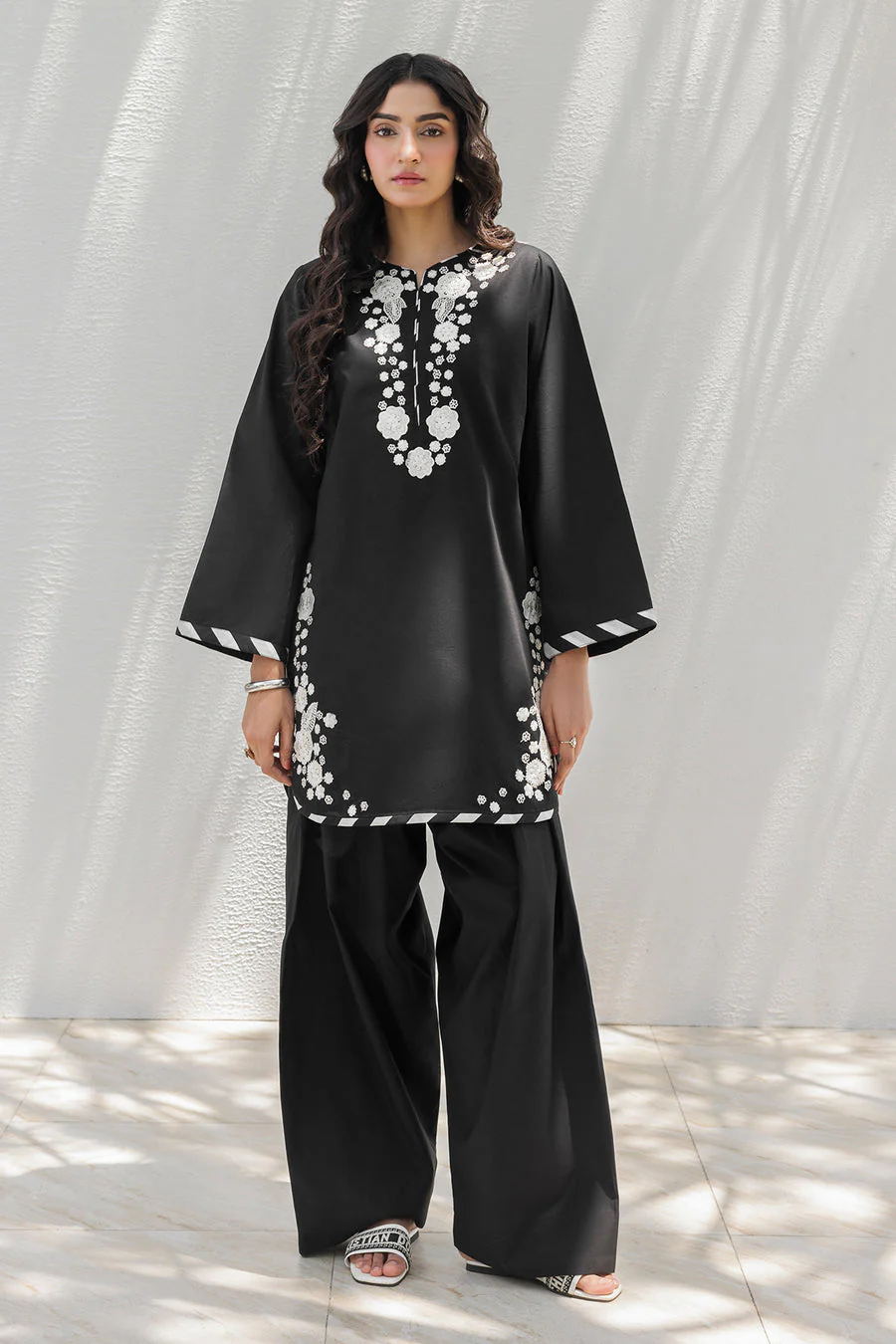Charizma CNP-5-178 Monochrome Collection 2025