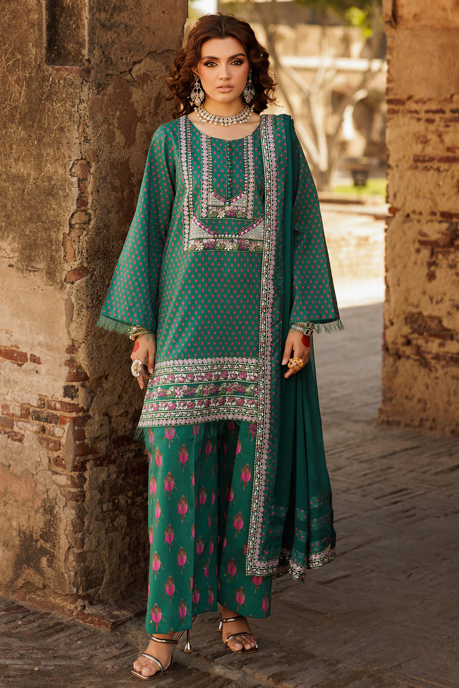Charizma CNP-5-35A Niche Eid Edit 0