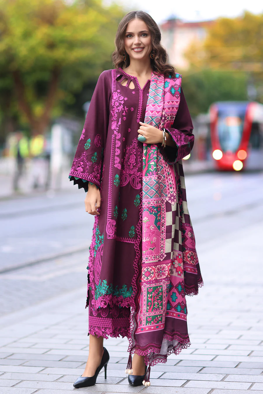Charizma PS4-05 Poshima Wool Shawl 2024