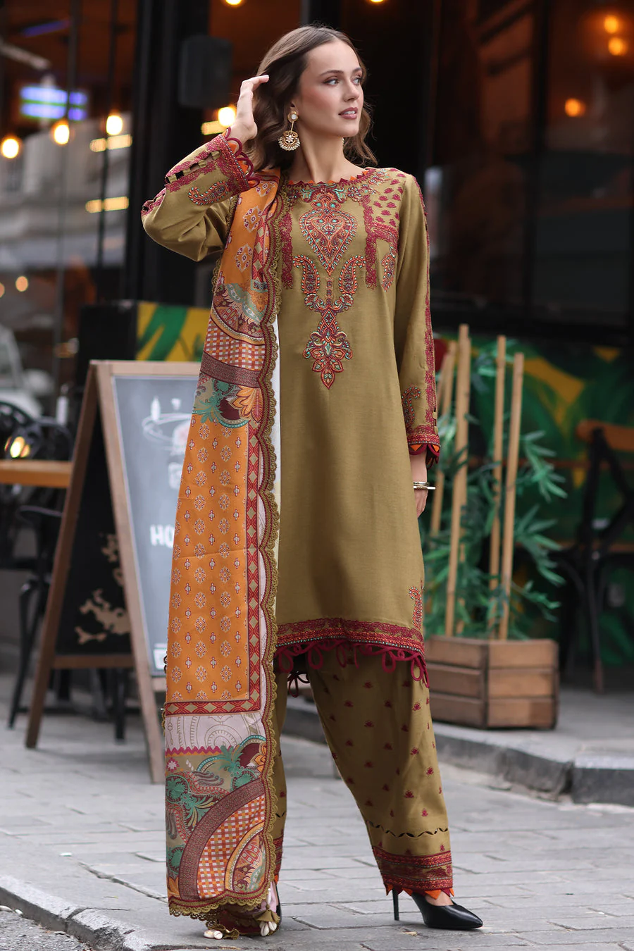 Charizma PS4-08 Poshima Wool Shawl 2024