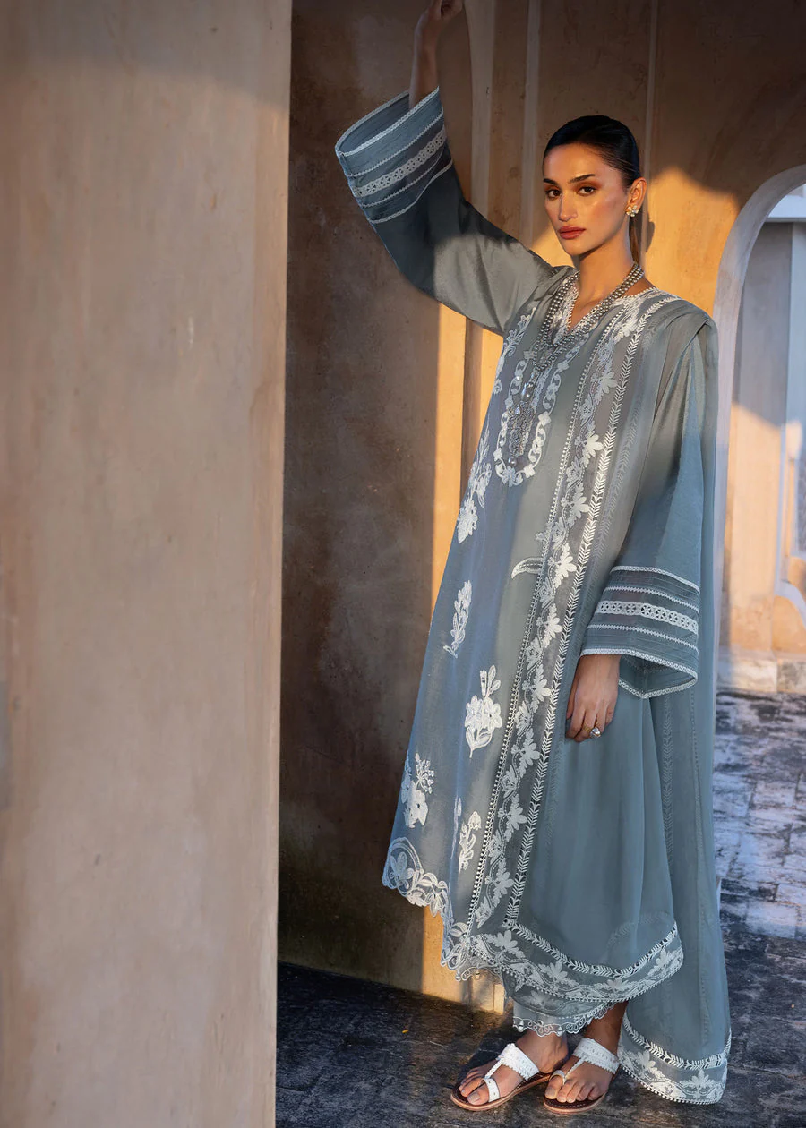 Crimson Shabo Mitti - Winter Prets 2025 - Image 2