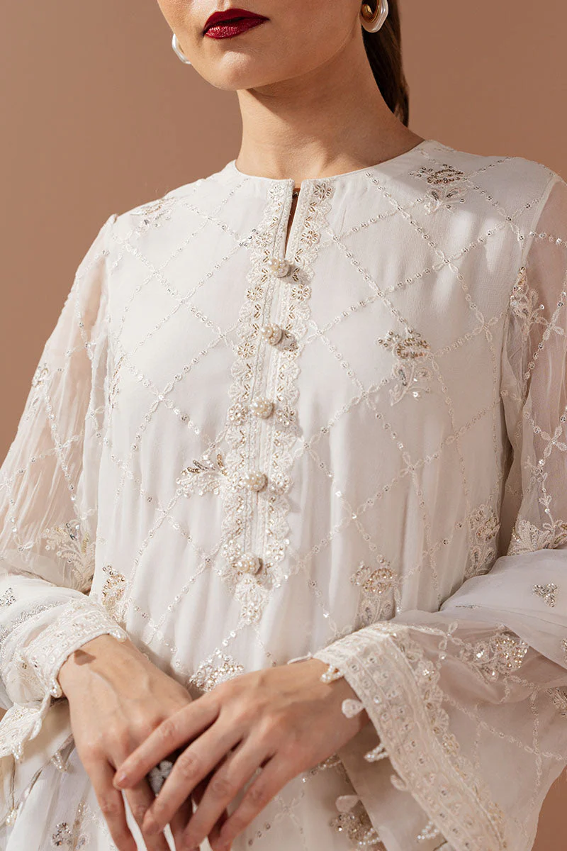 Cross Stitch Antique White Luxe Atelier 2025 - Image 2