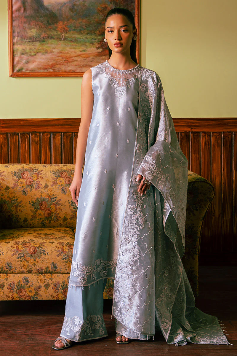 Cross Stitch Hazy Blue Luxe Atelier 2025