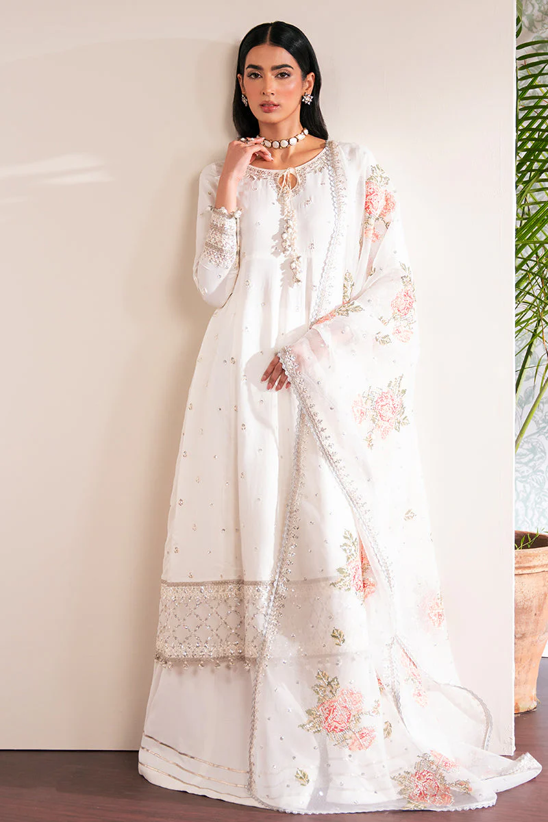 Cross Stitch Pearl Haze Luxe Atelier 2024