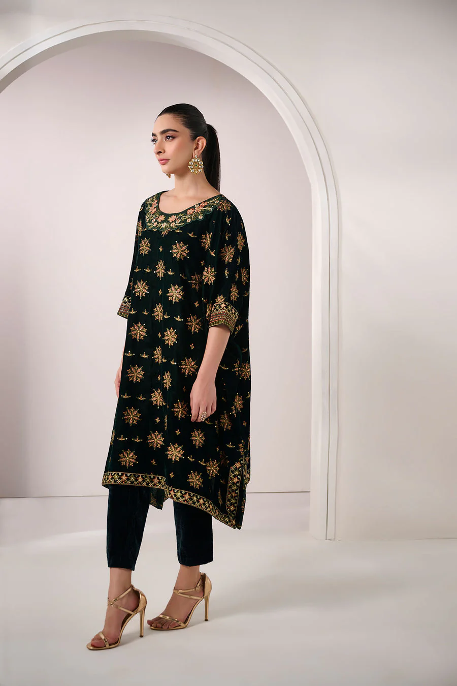 Dhanak FW24DA-1898 Dark Green Velvet Prets 2024 - Image 2