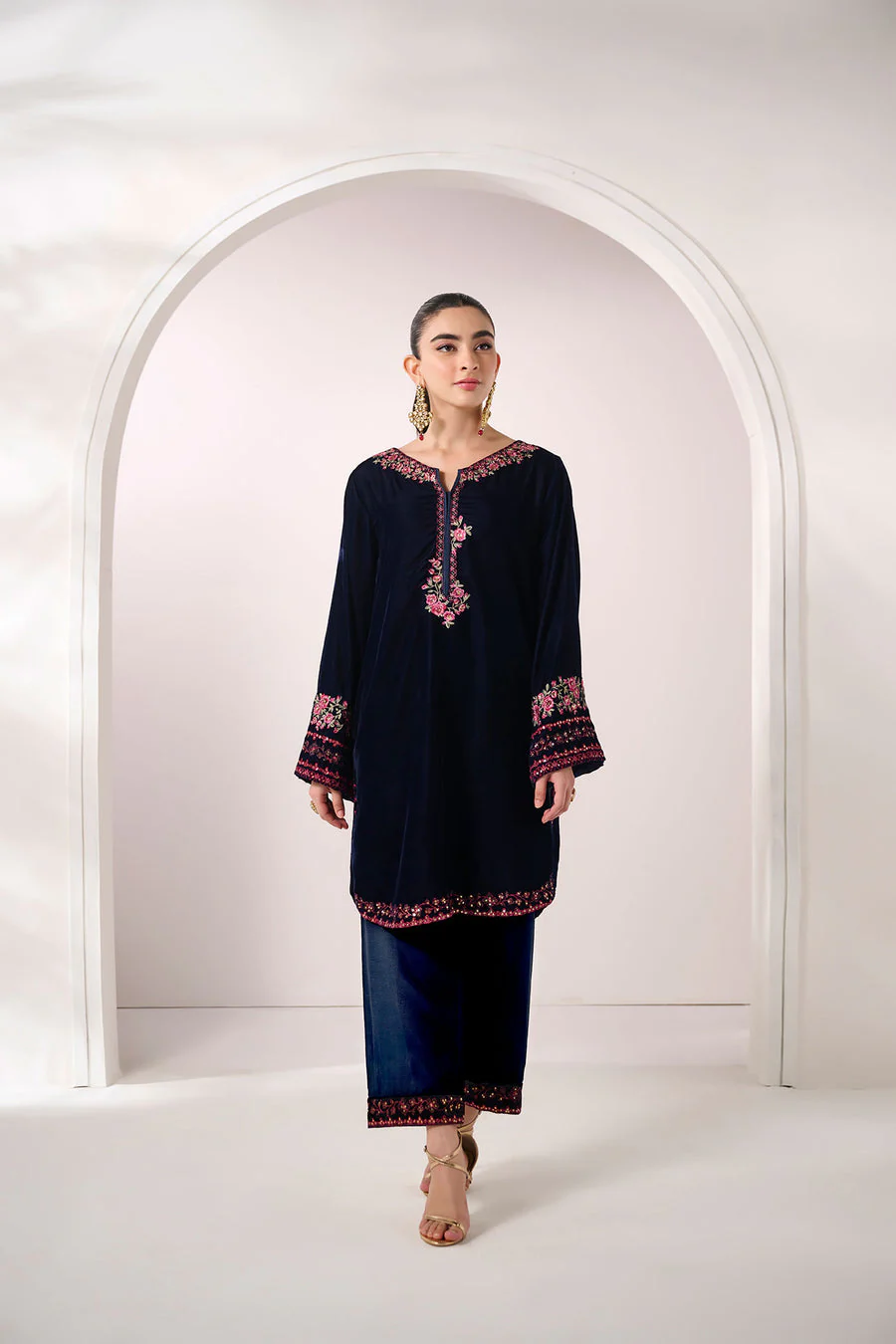 Dhanak FW24DA-2614 Navy Blue Velvet Drop II 2024