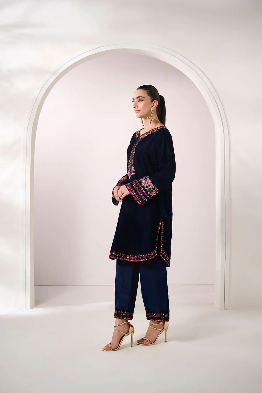 Dhanak FW24DA-2614 Navy Blue Velvet Drop II 2024 - Image 2