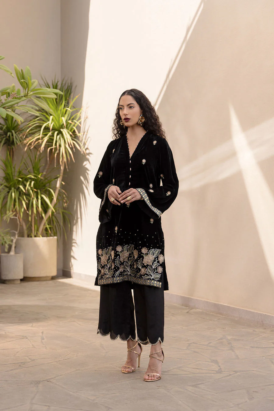 Dhanak FW24DA-2619 Black Velvet Prets 2024