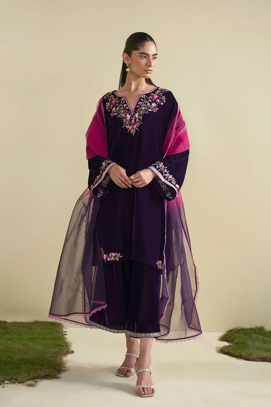 Dhanak FW25DA-2811 Purple Velvet Muse Pret 2025