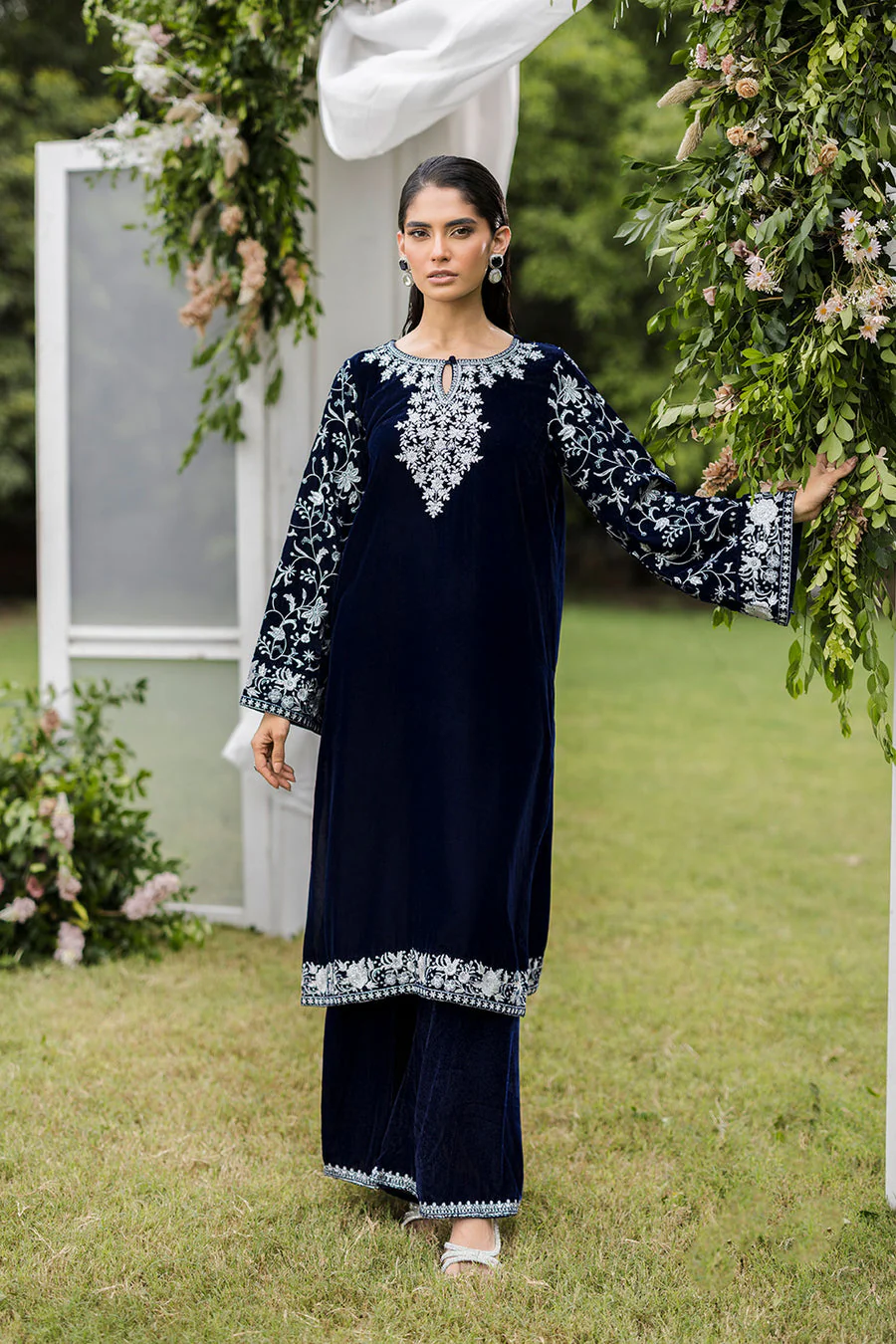 Dhanak FW25DA-2819 Navy Blue Velvet Muse Pret 2025