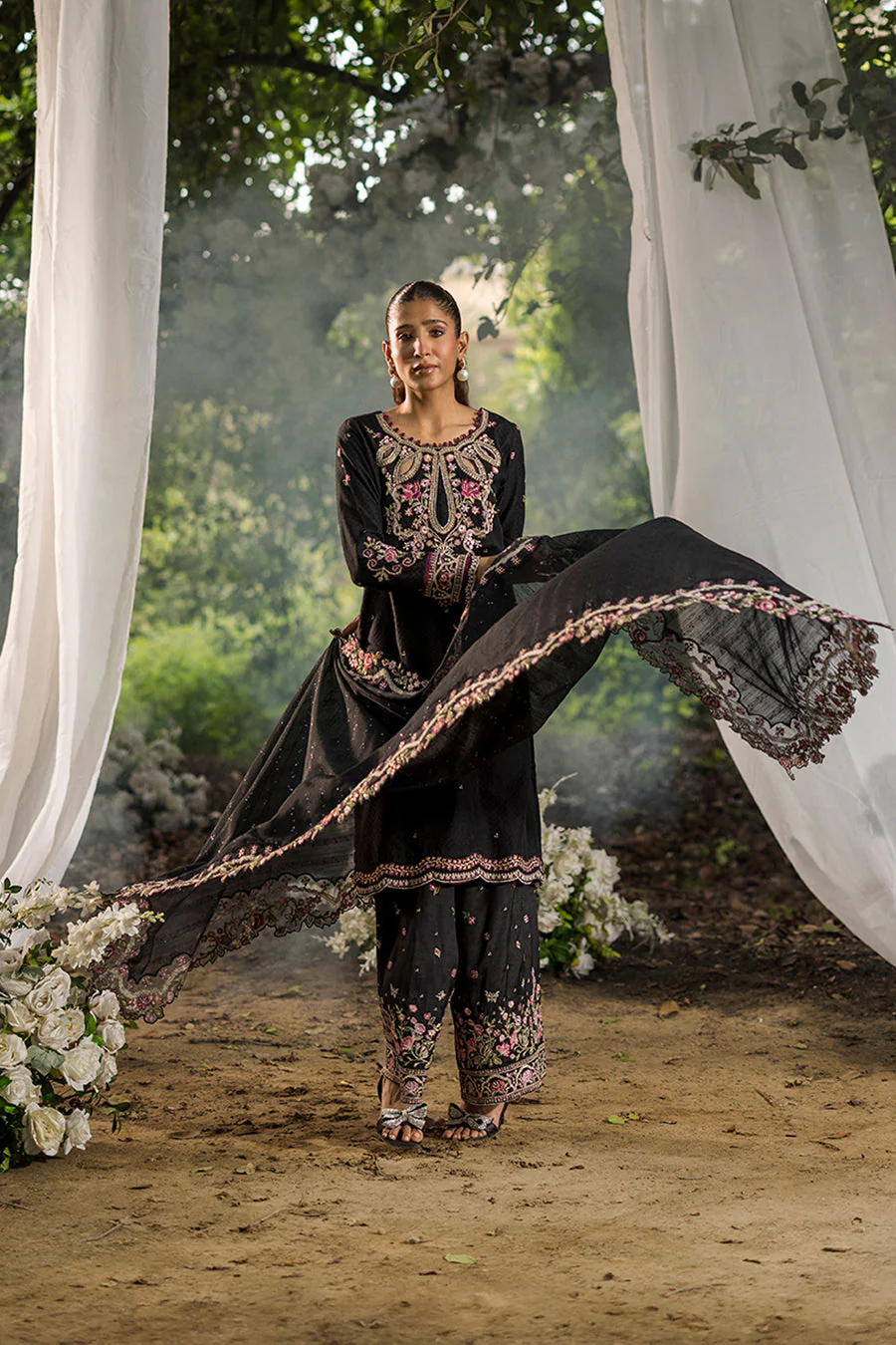 Dhanak SS25DU-3209 BLACK  Jardin Festive Collection 2026