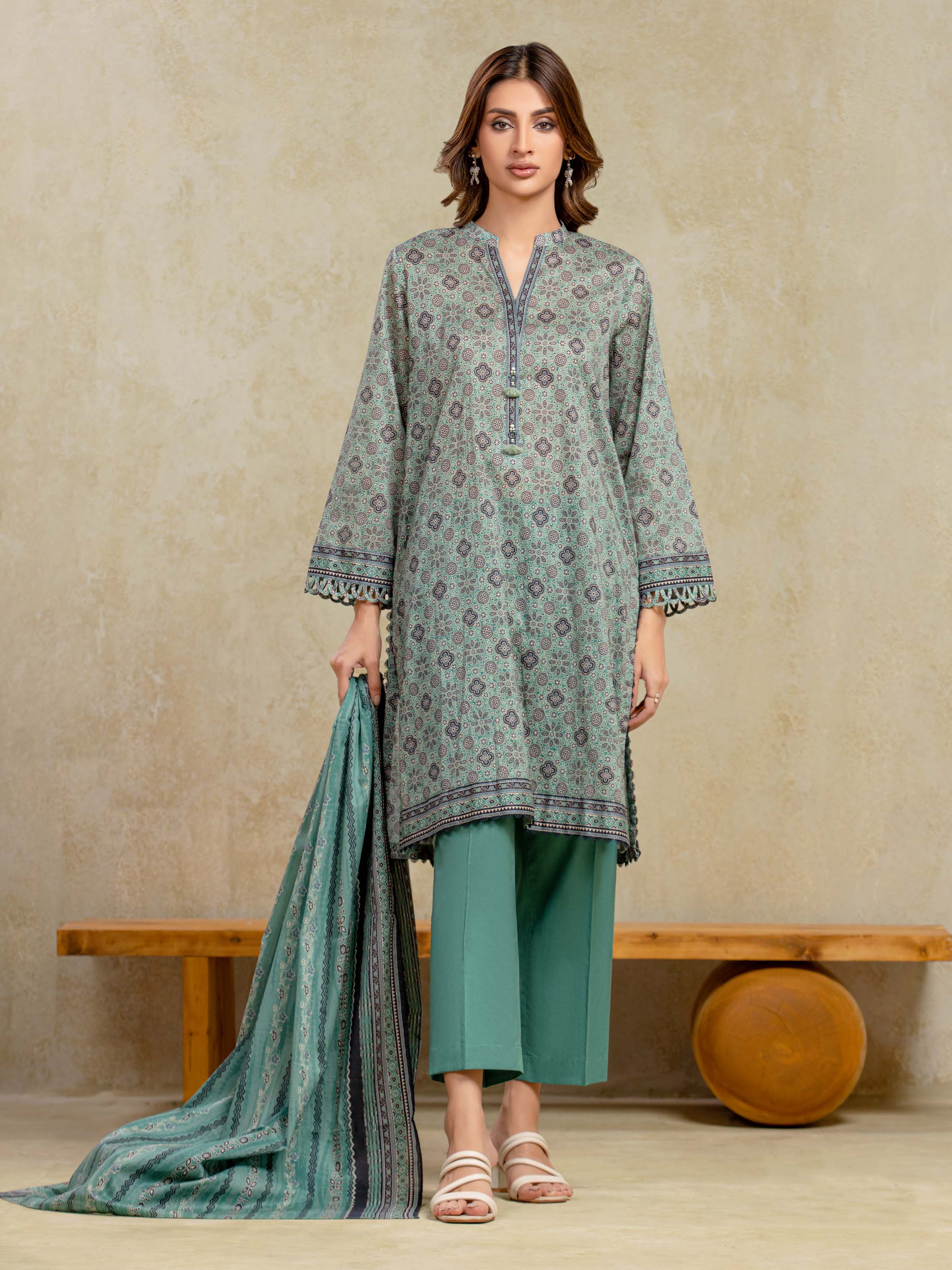 Edenrobe EWU5A3-35918-3P Winter Collection 0