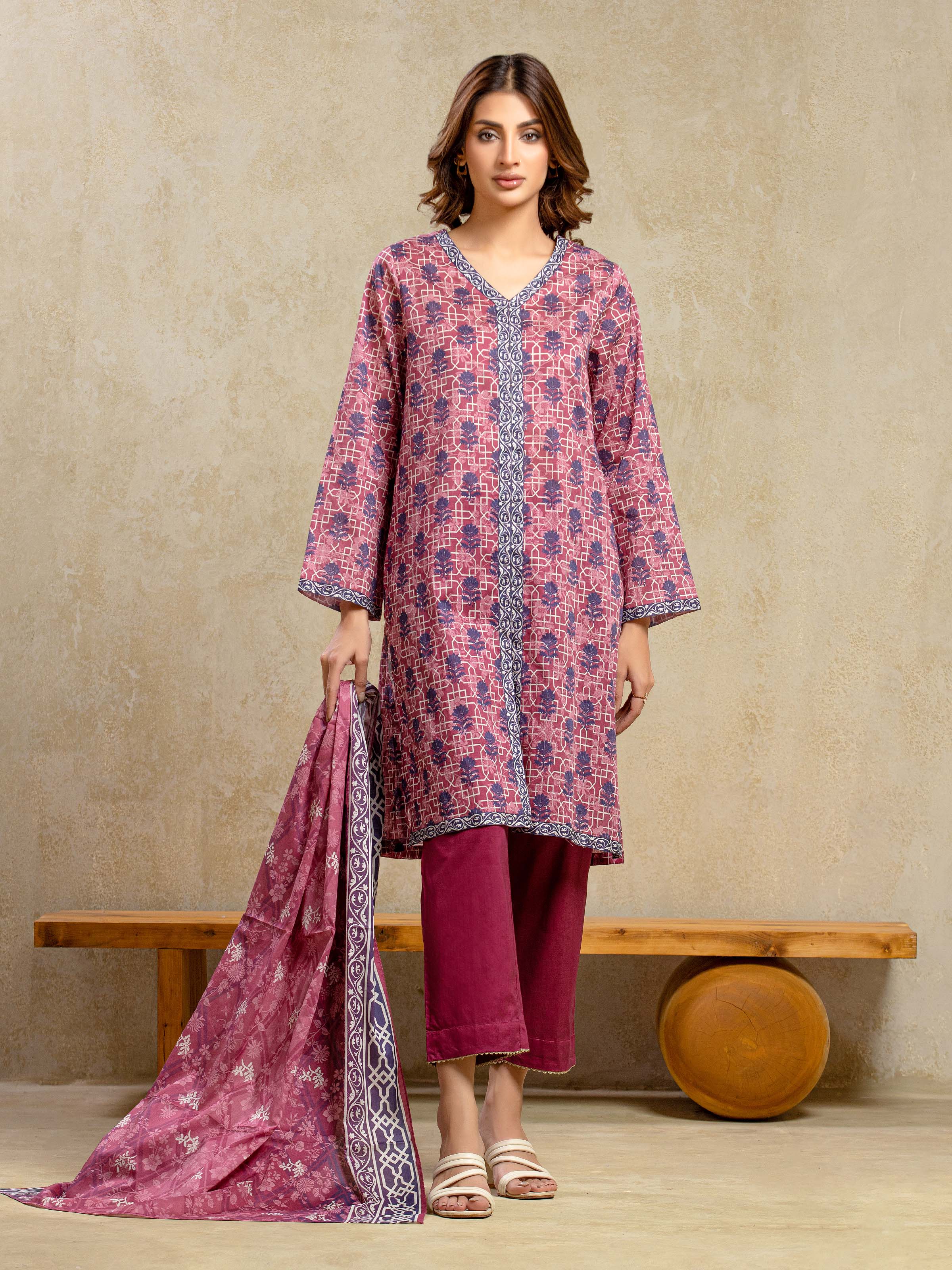 Edenrobe EWU5A3-35947-3P Winter Collection 0