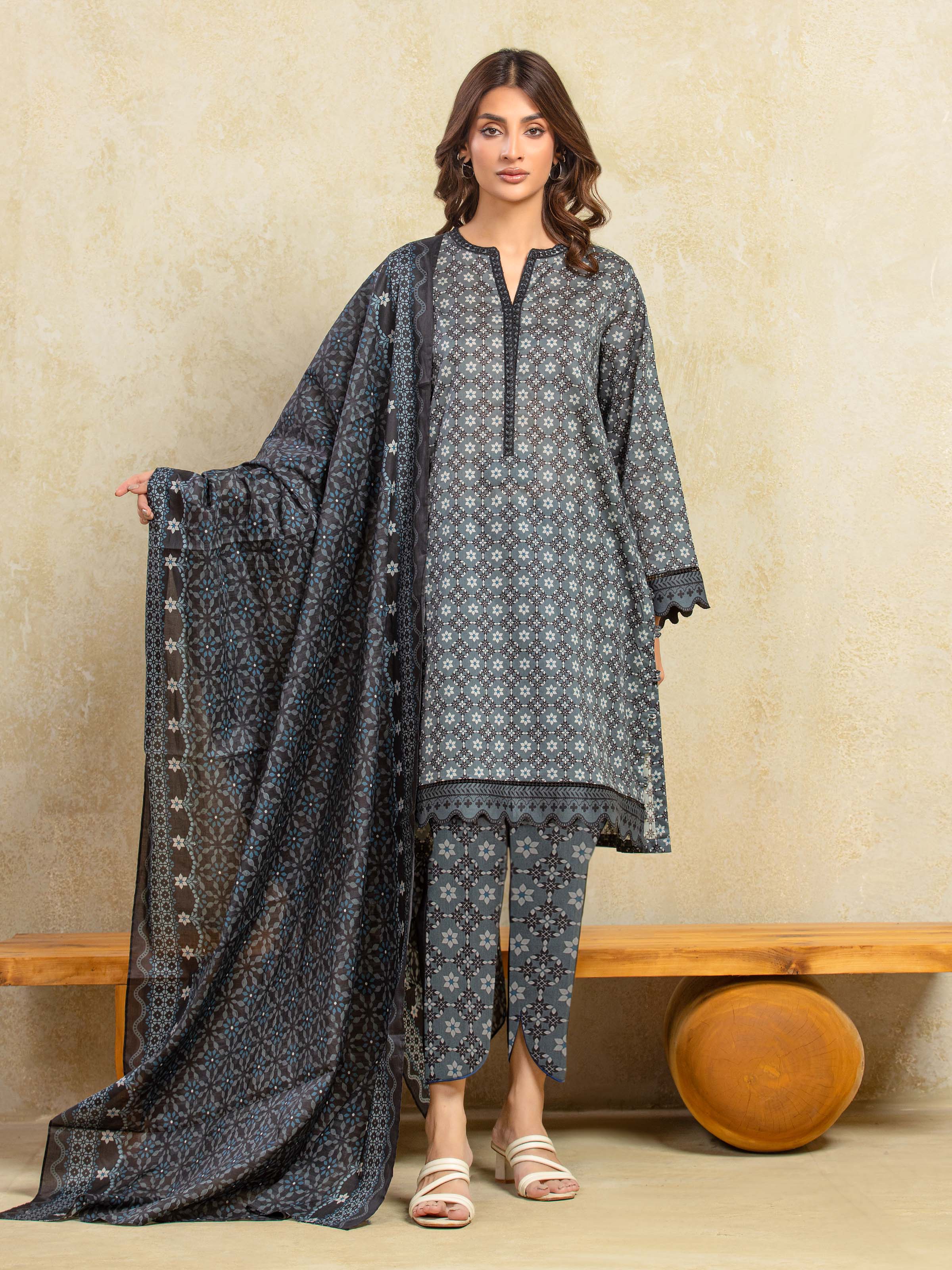 Edenrobe EWU5A3-36100-3P Winter Collection 0
