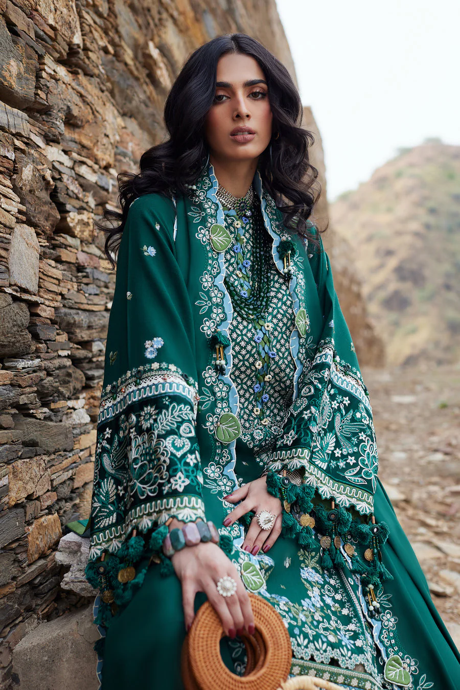 Elan Evania (EW24-08) Winter 2024 - Image 2