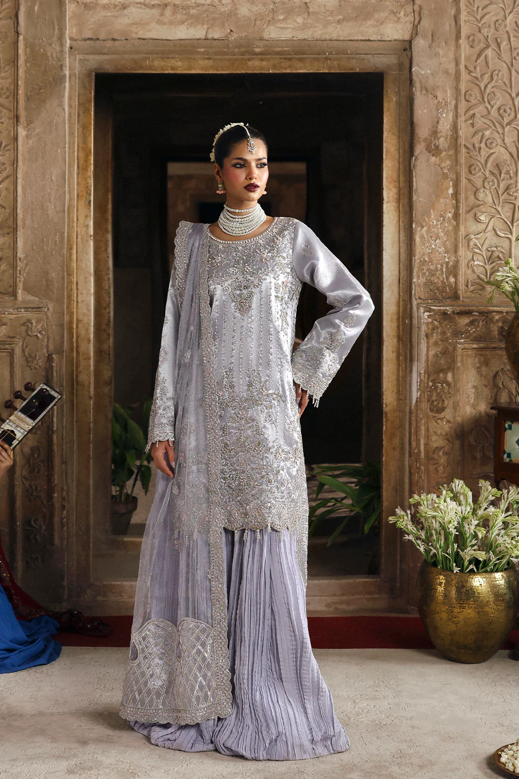 Emaan Adeel Aabroo Romansiyyah Luxury Formal 2025 - Image 2