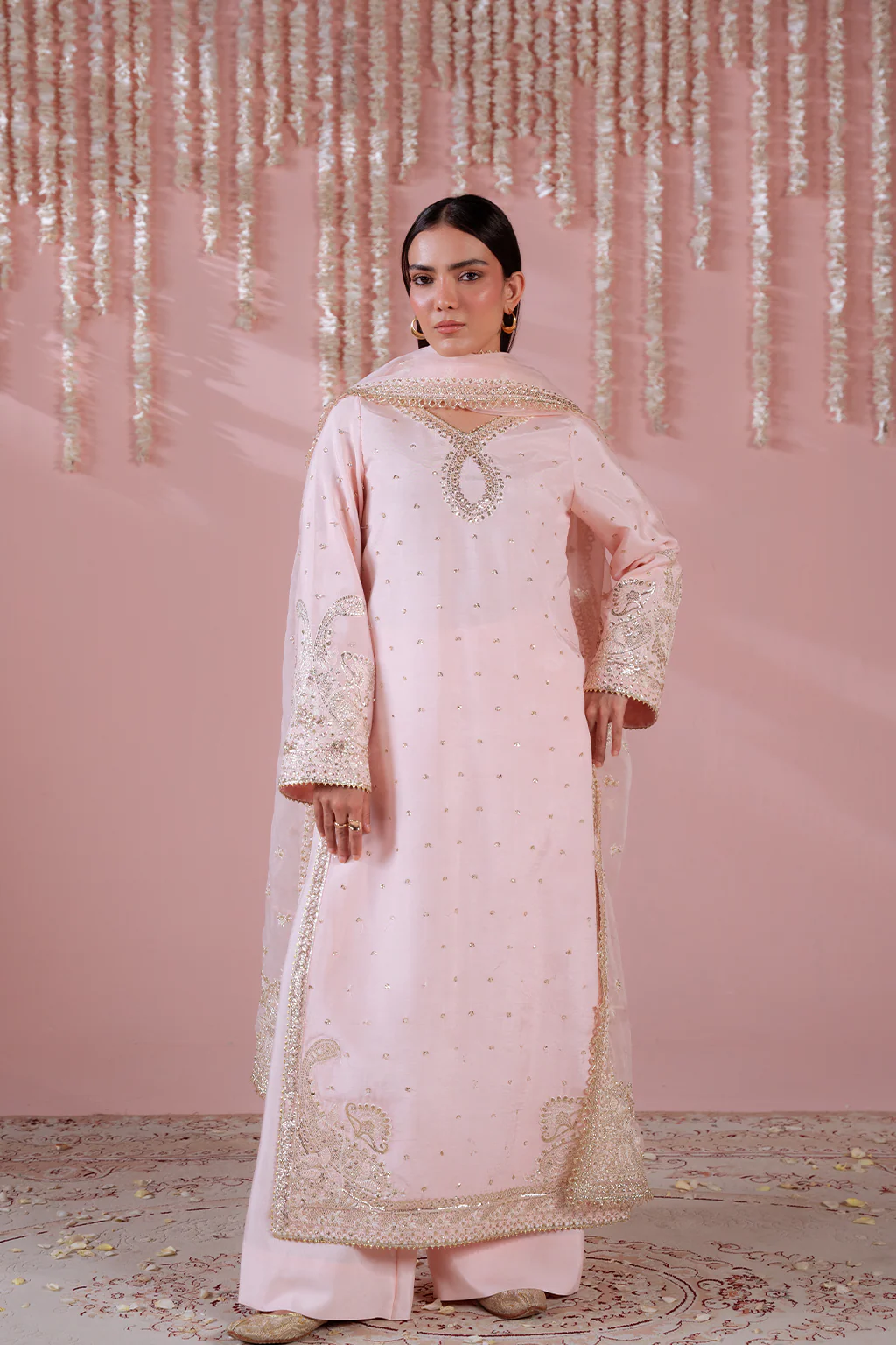 Emaan Adeel Aisha Her To Her 2025 - Image 2