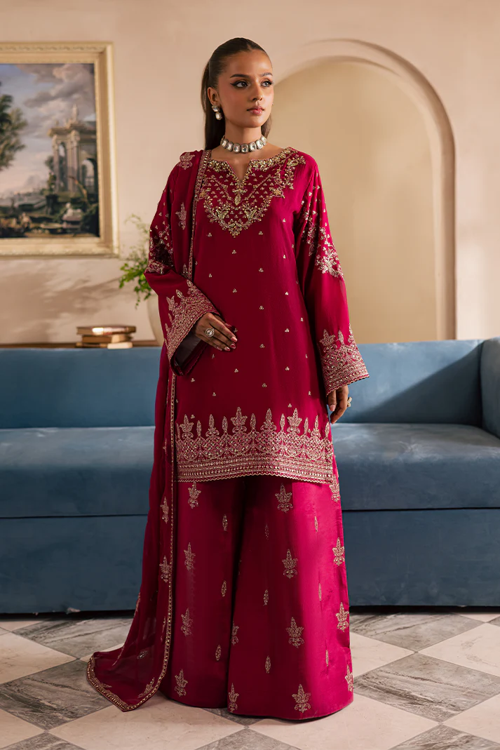 Emaan Adeel Gulnar Celine Pret 2025 - Image 2